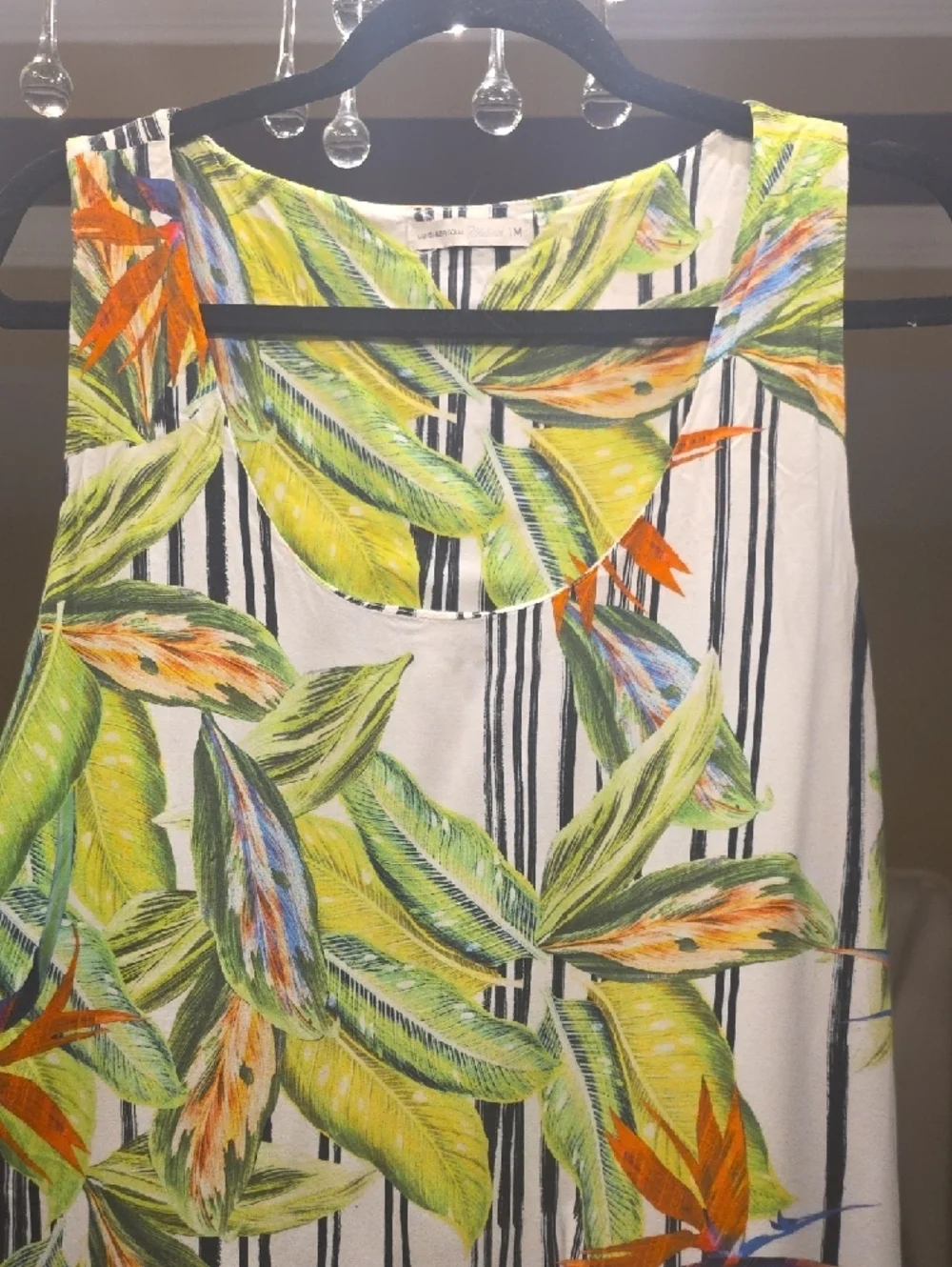 Luigi Bertolli Weekend ViscoseTropical Leaf Pocket Mini Dress in White and Green - Picture 4 of 16